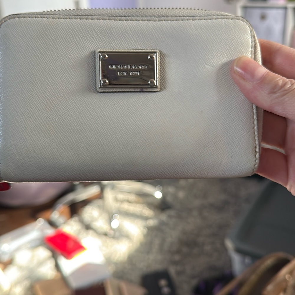 MICHAEL KORS white wristlet/wallet, white leather silver hardware, 5.5x4”